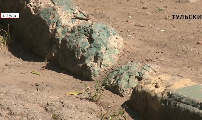 Как тулякам добиться ремонта дороги во дворе дома