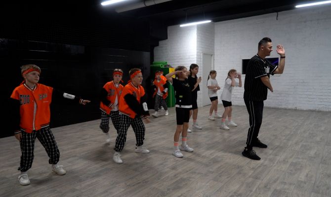 Как в Туле готовят будущих танцоров для популярных артистов