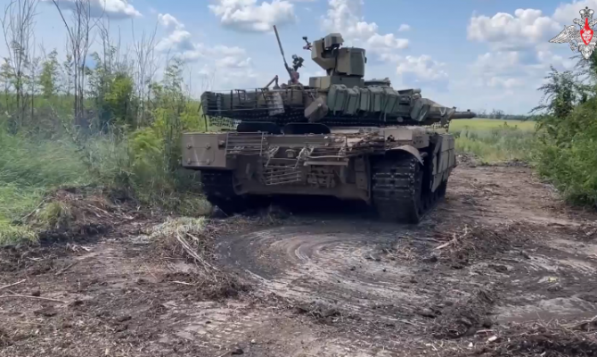 Танкисты показали, как поддерживают Тульских десантников в зоне СВО
