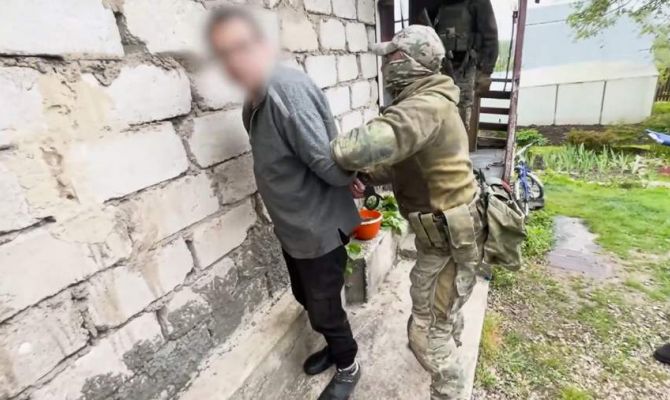 В Туле банду "оборотней в погонах" осудили за продажу российского гражданства
