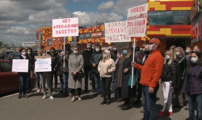 Арендаторы «Макси»: нам предлагают продавать квартиры