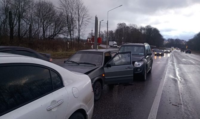 ДТП на въезде в Тулу стало причиной пробки