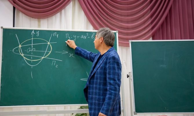 Как в Тульской области борются с нехваткой школьных учителей