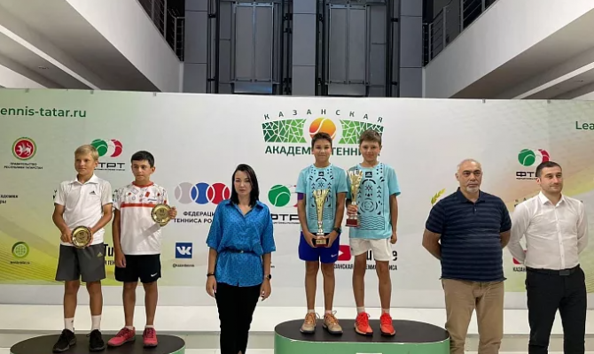 Тульские теннисисты завоевали золото на Международных соревнованиях 