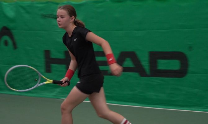 «Планирую занять первое место»: юная тулячка вошла в 150 лучших теннисистов России