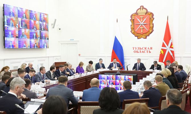 Дмитрий Миляев поручил ускорить ремонт дорог в 2026 году