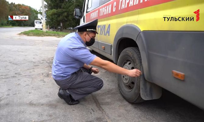 «Лысая» резина и неисправные тормоза: по дорогам Тулы колесят опасные маршрутки