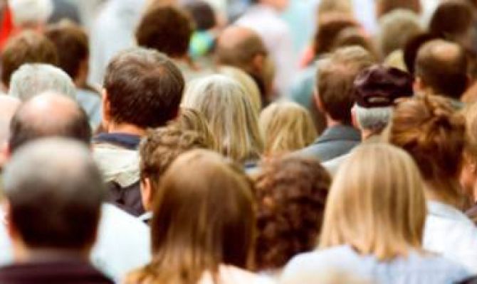 Россияне исчезают: численность населения страны неуклонно снижается