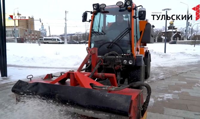 На уборку Тулы вышла современная техника