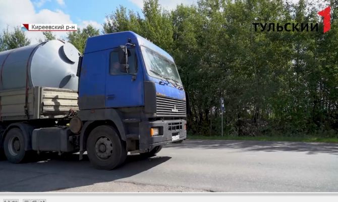Дорожный парадокс: в Липках на дороге сбивают людей и не делают пешеходный переход для безопасности
