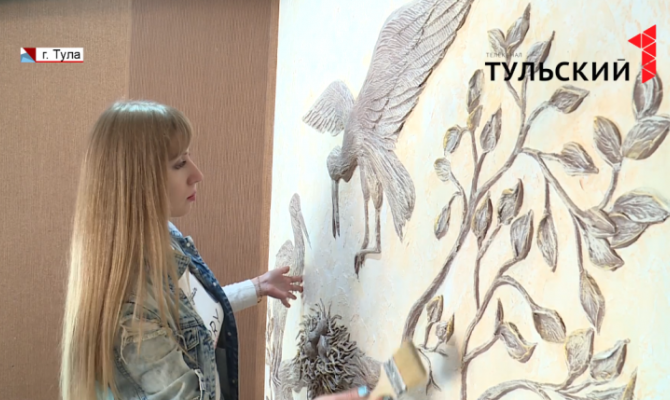Как тулячка овладела техникой гипсовой лепнины