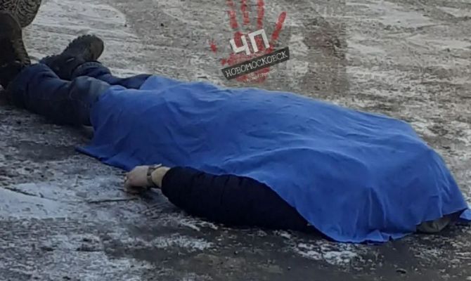 В Новомосковске водитель самосвала приехал на шиномонтаж и умер