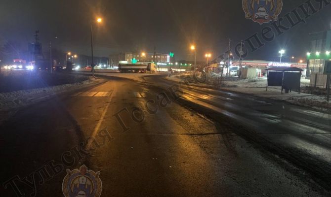 В Большой Туле 68-летний водитель ТОУОТА RАV4 сбил на переходе 30-летнюю девушку