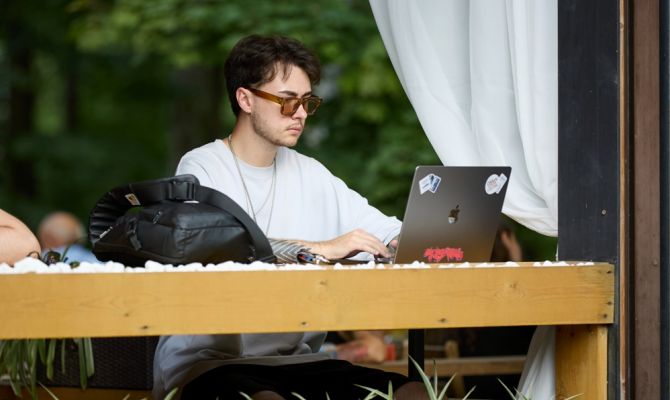 60% туляков больше всего ценят на работе высокую зарплату