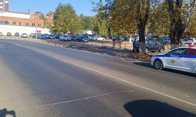 В Туле велосипедист попал под колеса "Нивы"