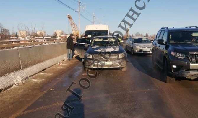 В Туле в результате столкновения Citroen и Mercedes пострадала 6-летняя девочка