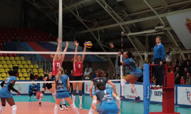 Тульская волейбольная команда «Тулица» сыграет сегодня с «Самрау-УГНТУ»