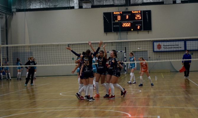 "Тулица" одержала третью победу в волейбольной Суперлиге