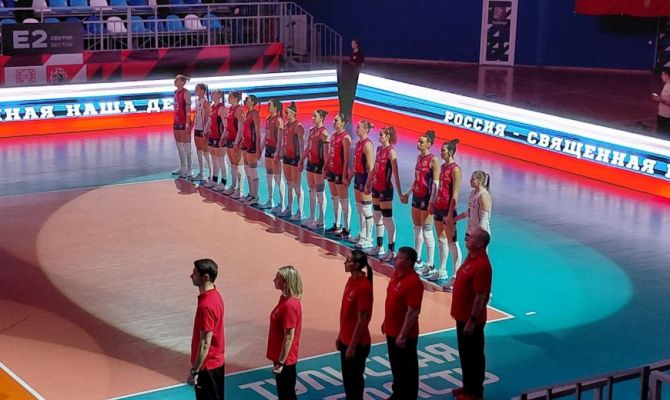 Дмитрий Миляев поддержал женскую команду «Тулица» на матче