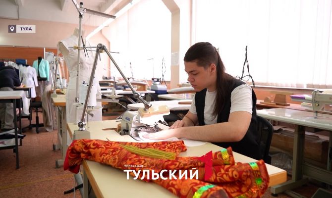 17-летний дизайнер из Тулы представил коллекцию одежды в Китае