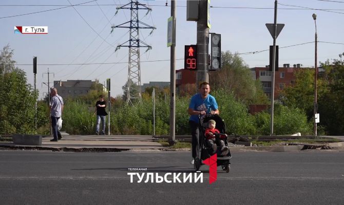 Успеть за 15 секунд: туляки жалуются на короткий сигнал светофоров на проспекте Ленина