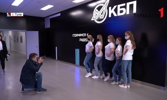 Работницы оборонных предприятий примут участие в конкурсе красоты на форуме «Инженеры будущего» 