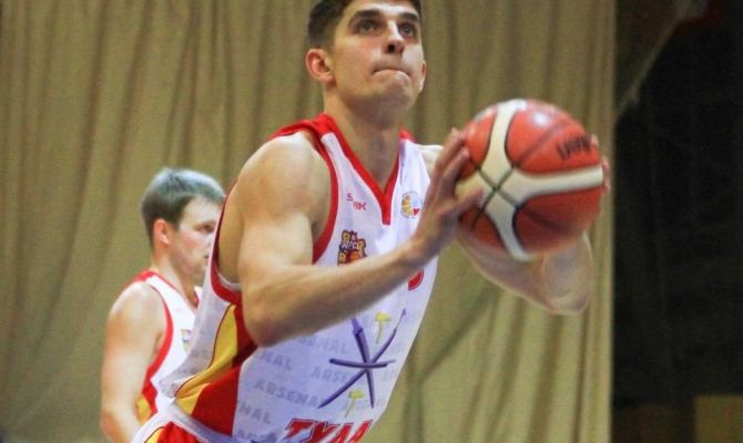 БК «Арсенал» одержал две победы над клубом «Эльбрус»