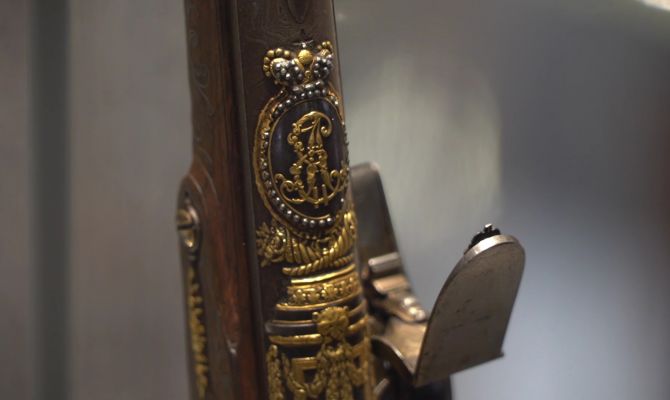 Кто из императоров посещал тульскую землю: летопись в уникальном оружии