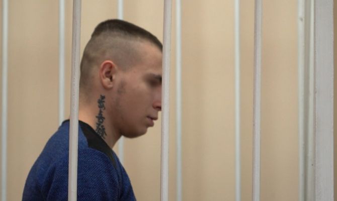 Ударил за замечание: в Туле начались слушания по делу об убийстве мужчины на остановке