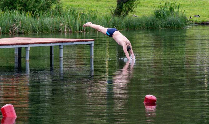 Роспотребнадзор запретил купаться на трех пляжах в Тульской области