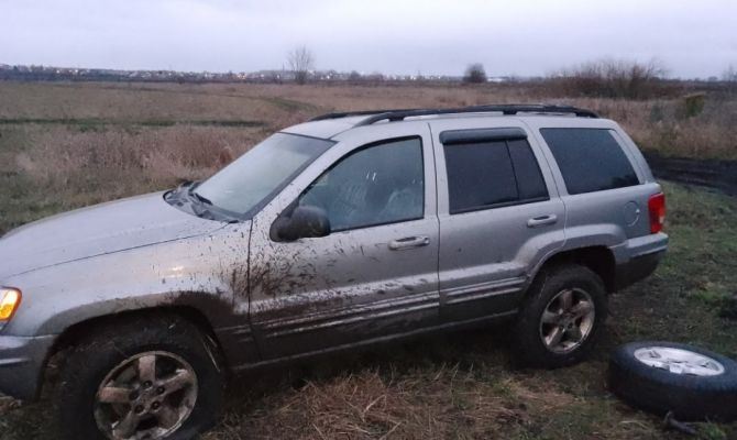 Туляки снова пожаловались на разбросанные в полях шипы-ловушки