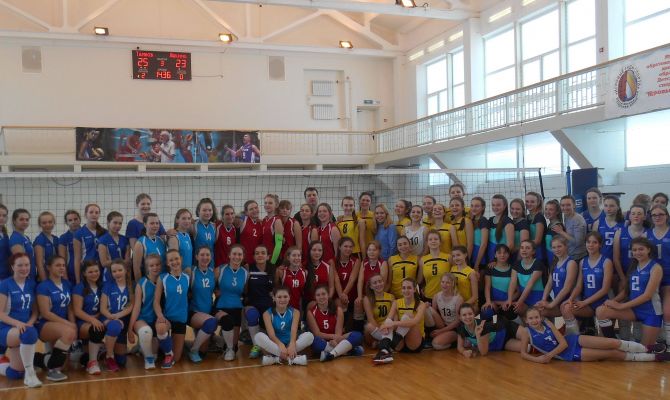 Юные тульские волейболистки обыграли спортсменок из 3 городов