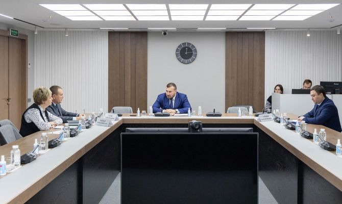 Главы администраций Арсеньевского района и Донского прошли обучение в "Школе мэров"