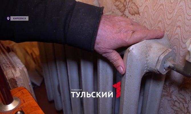 Замерзающих жителей Киреевска местная УК обвинила в недопуске в квартиры