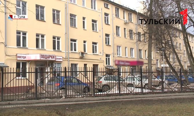 5 лет с нечистотами: магазин в Туле заливает канализация