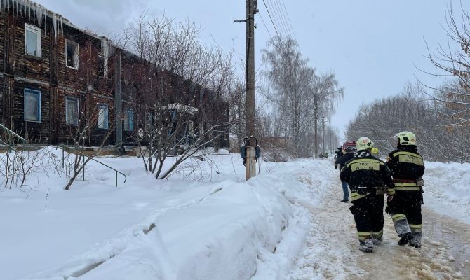 Что сейчас происходит на месте пожара в Шатске