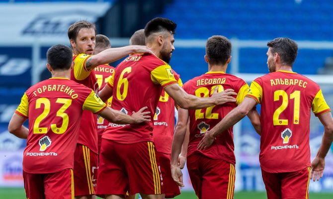 В Туле начинается матч «Арсенал» - «Крылья Советов»