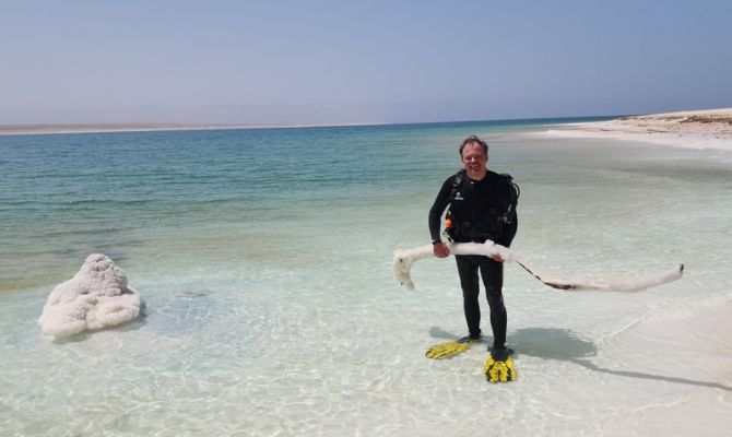 Туляк совершил погружение в Мертвое море