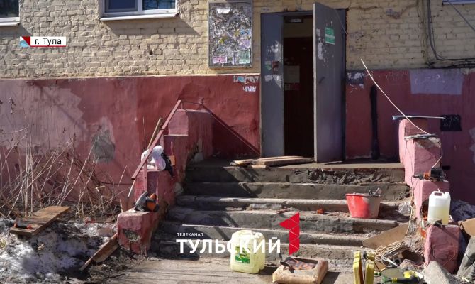 Как тулякам приблизить капитальный ремонт, если подъезд разрушается на глазах