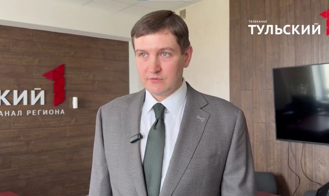 Дерматовенеролог объяснил, почему у взрослых появляются прыщи