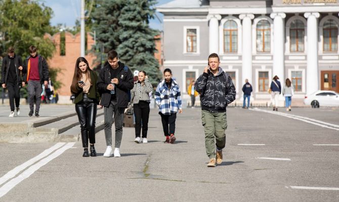 Сколько денег в среднем в месяц тратят туляки