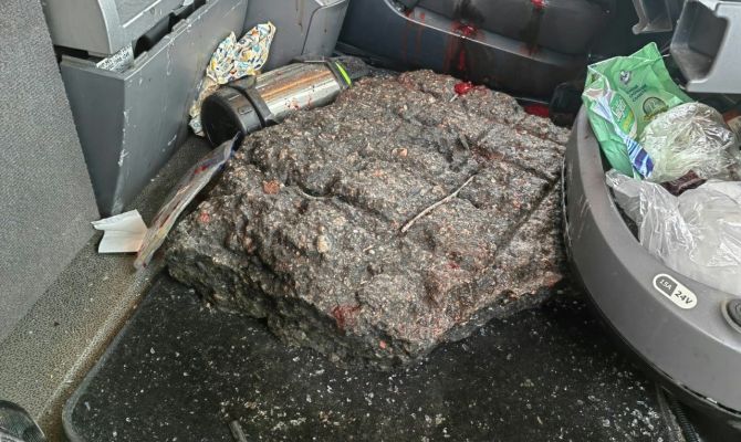 В Тульской области кусок асфальта разбил лобовое стекло грузовика и убил водителя