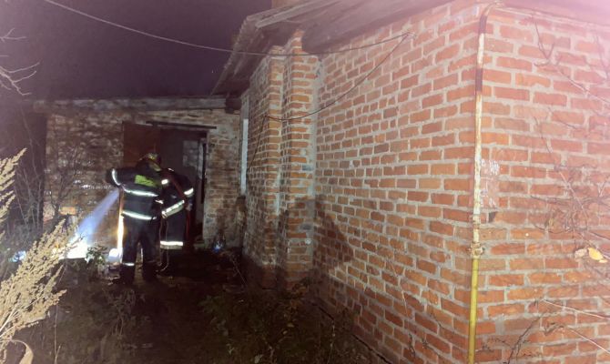 При пожаре в жилом доме под Ефремовом погиб мужчина