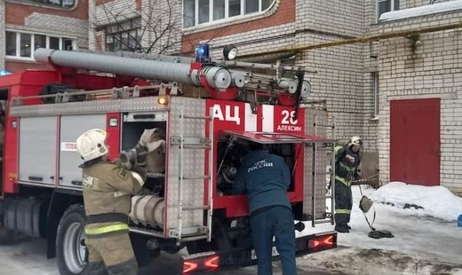 На пожаре в Алексине пострадал 35-летний мужчина