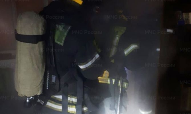 При пожаре в жилом доме в Новомосковске пострадала 93-летняя женщина