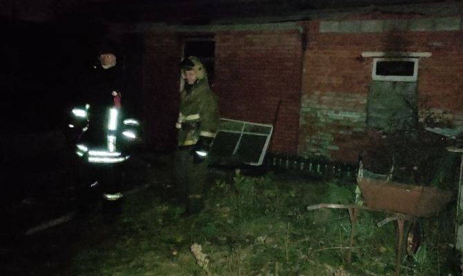 В Туле загорелся жилой дом: погибли 2 человека