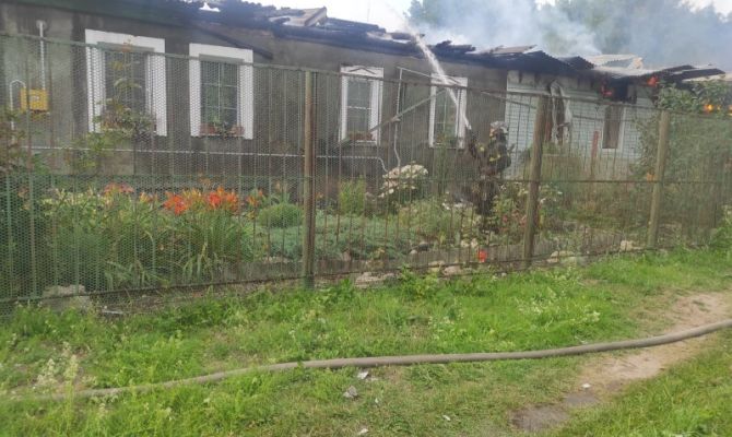 В Туле сгорел дом и пострадала 71-летняя женщина