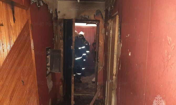 При тушении пожара на улице Курковой в Туле эвакуировали трех человек