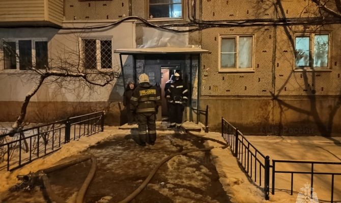 В Туле из горящей многоэтажки эвакуировали 20 человек