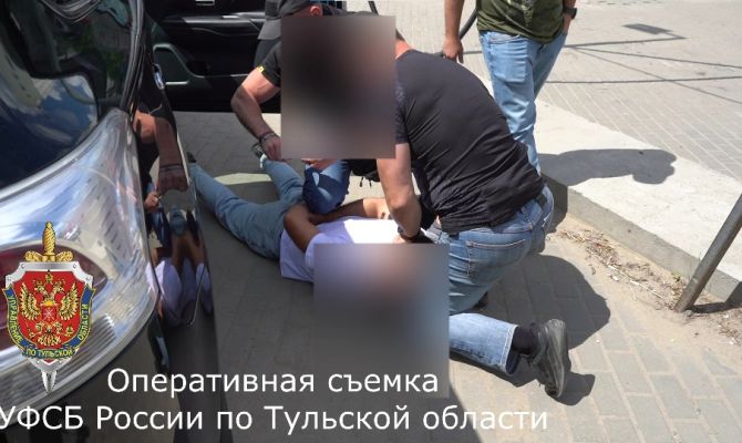 Рецидивист из Тулы предложил сотруднику ФСБ взятку в 4 миллиона рублей